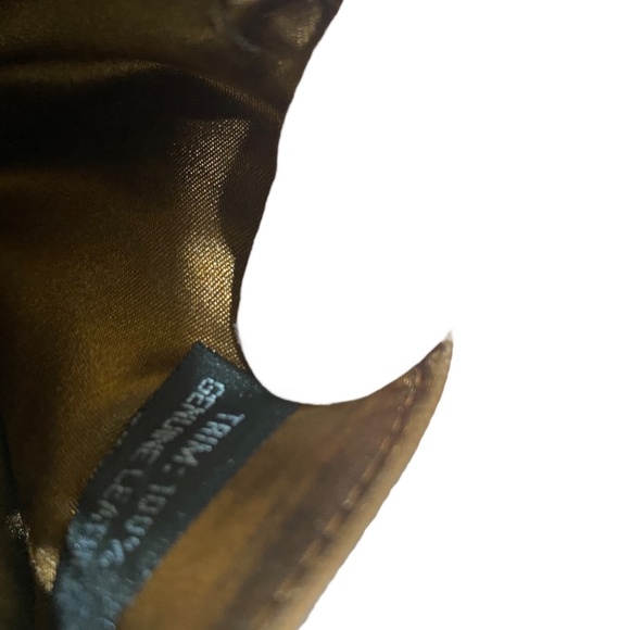 DKNY monogram zip around wallet - Picture 5 of 9